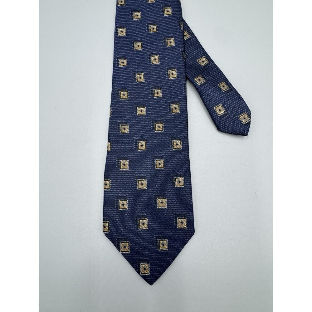 TIE RACK Silk Made In Italy Geometric‎ Design Blue Tie 58” Total Length